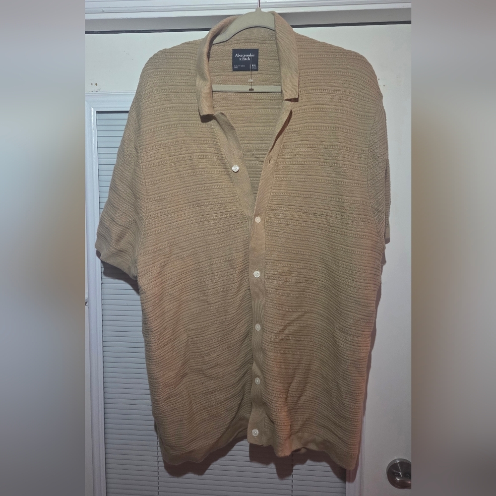Abercrombie & Fitch Tan Casual Button-Down Shirt